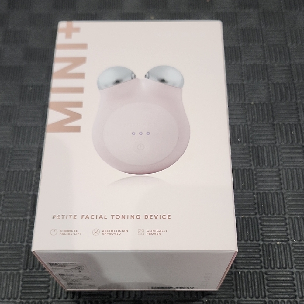 NuFace Mini+ Petite Facial Toning Device in Light Pink and Silver - Picture 1 of 4